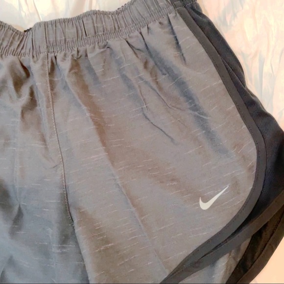 Nike tempo Womens running shorts dry fit black grey workout fitness - Picture 7 of 11
